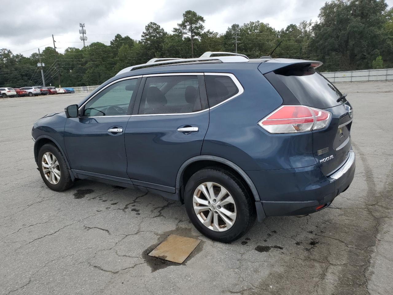 2016 Nissan Rogue S - Image 2