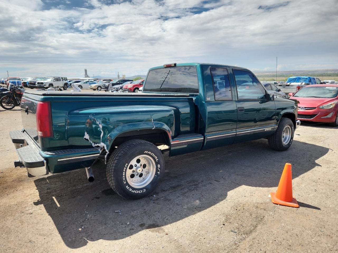 1995 Chevrolet Gmt-400 C1500 - Фото 3
