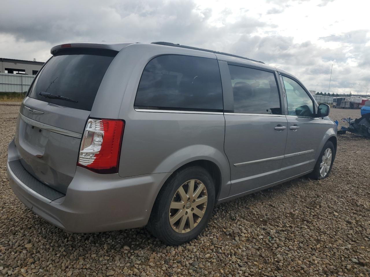 2014 Chrysler Town & Country Touring - Фото 3