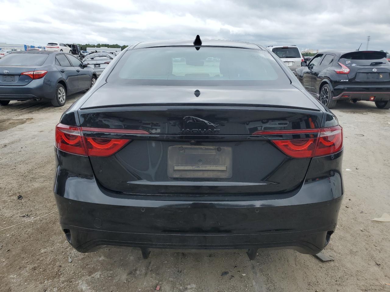 2024 Jaguar Xf R-Dynamic Se - Фото 6