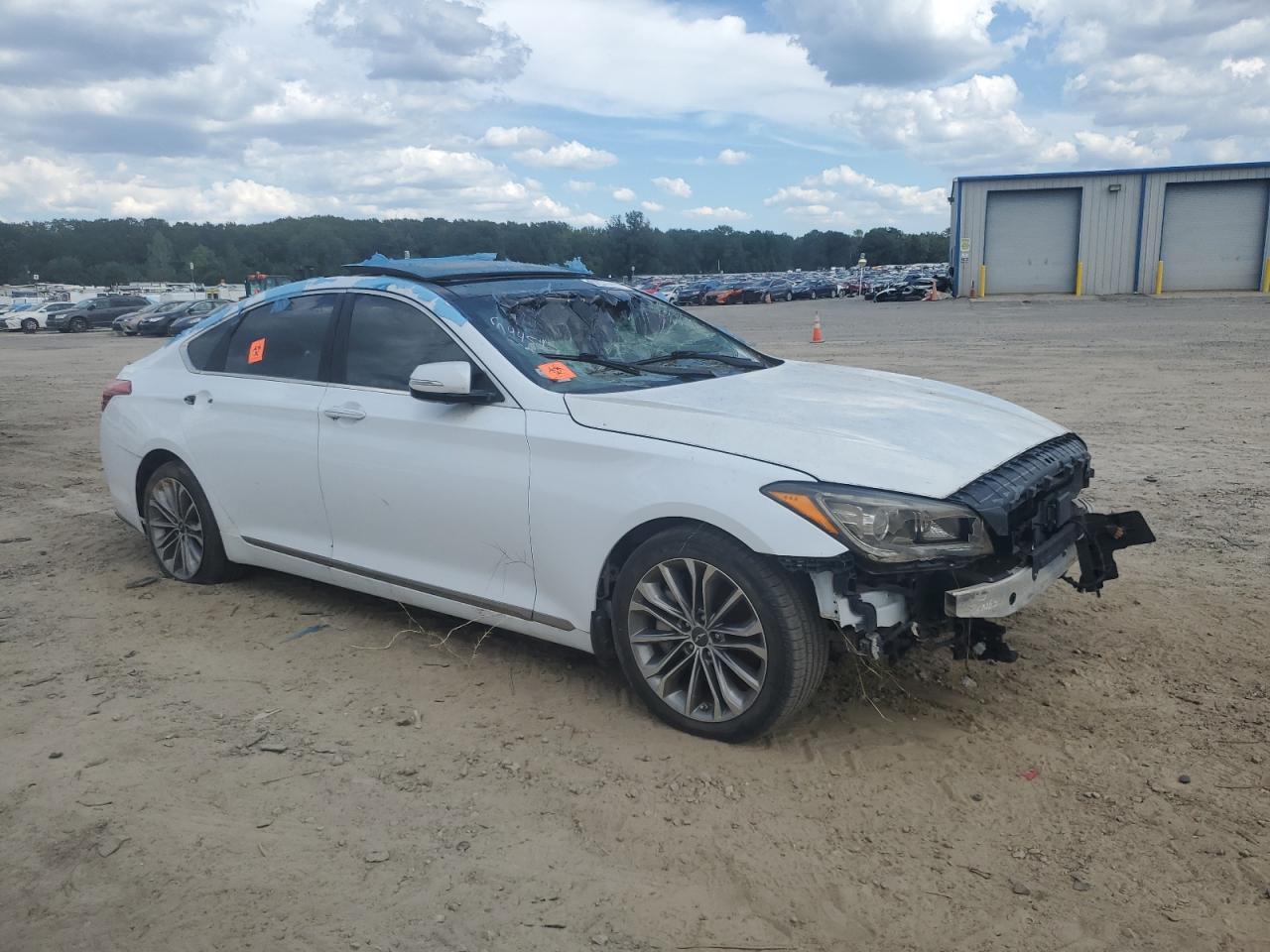 2016 Hyundai Genesis 3.8L - Фото 4