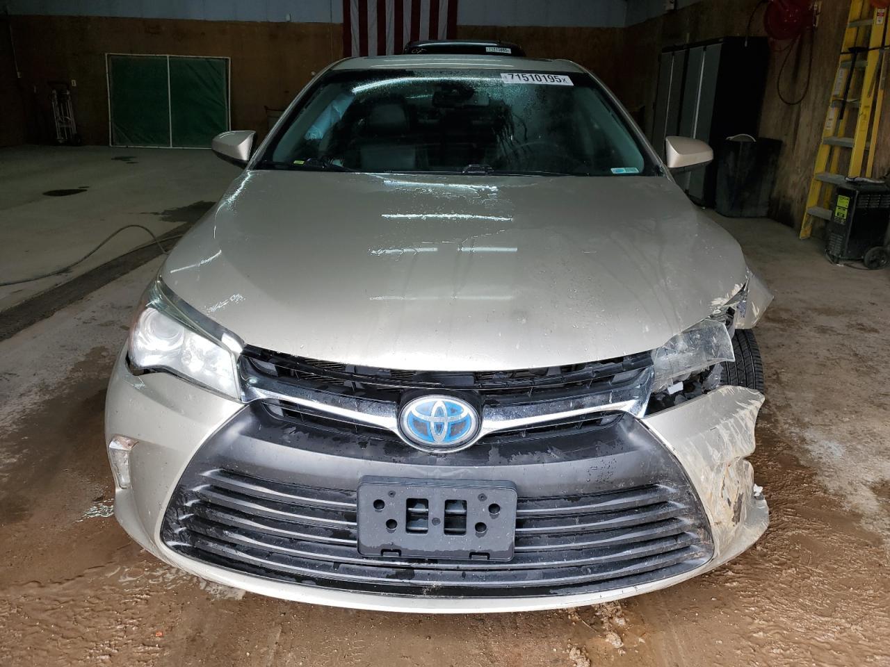 2016 Toyota Camry Hybrid - Фото 5