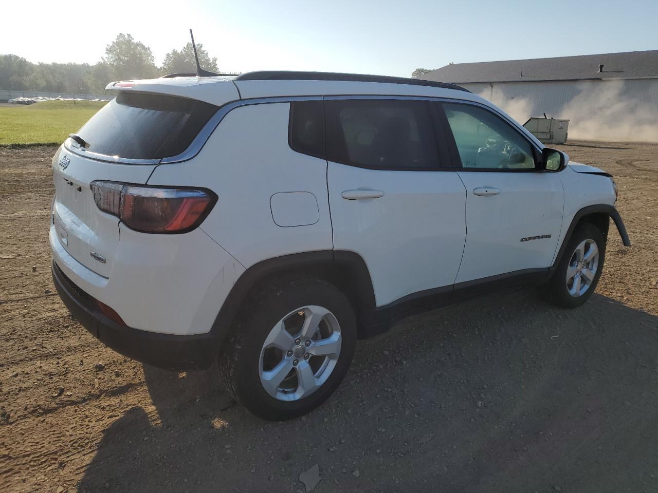 2020 Jeep Compass Latitude - Фото 3