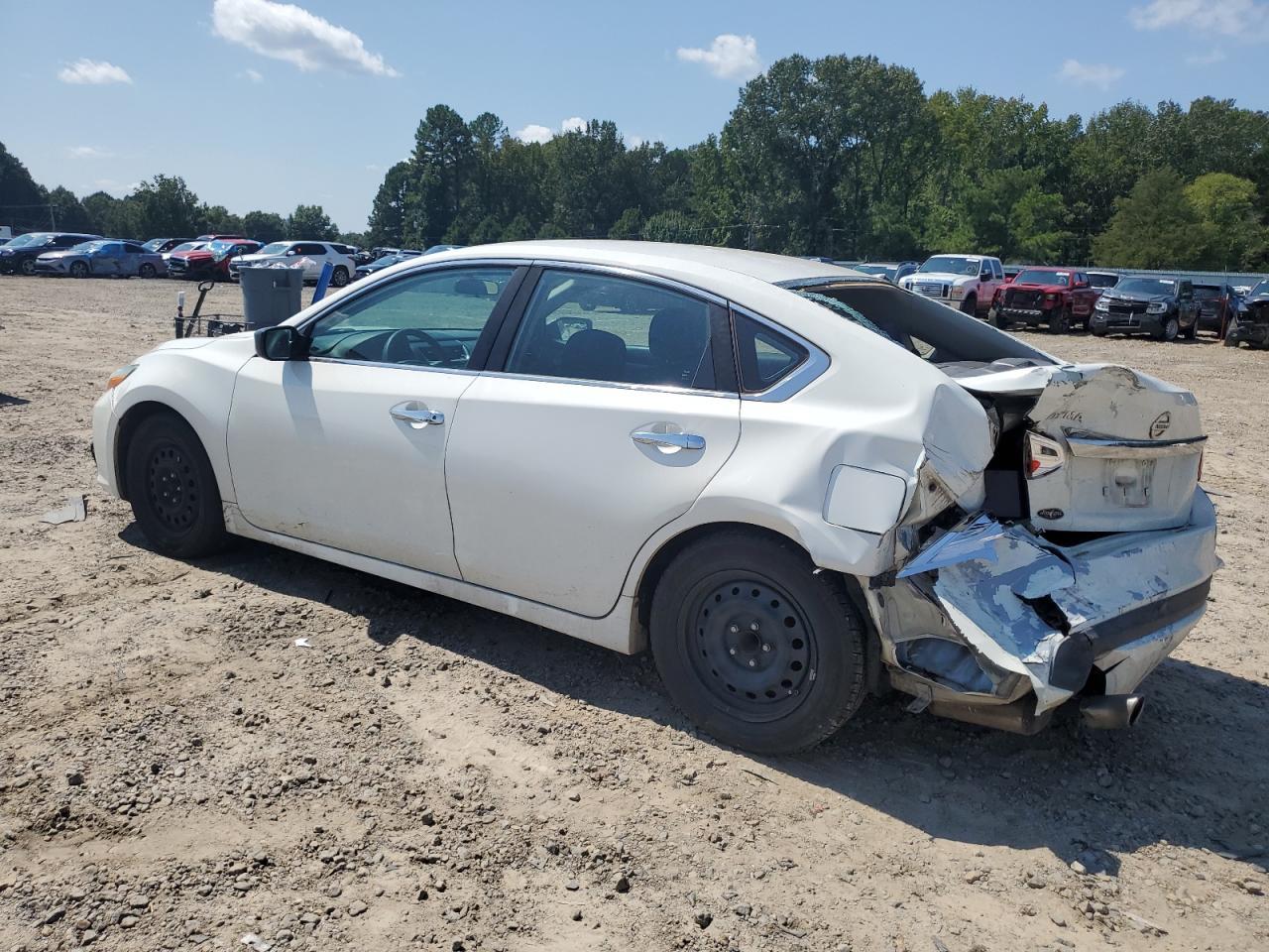 2016 Nissan Altima 2.5 - Image 2