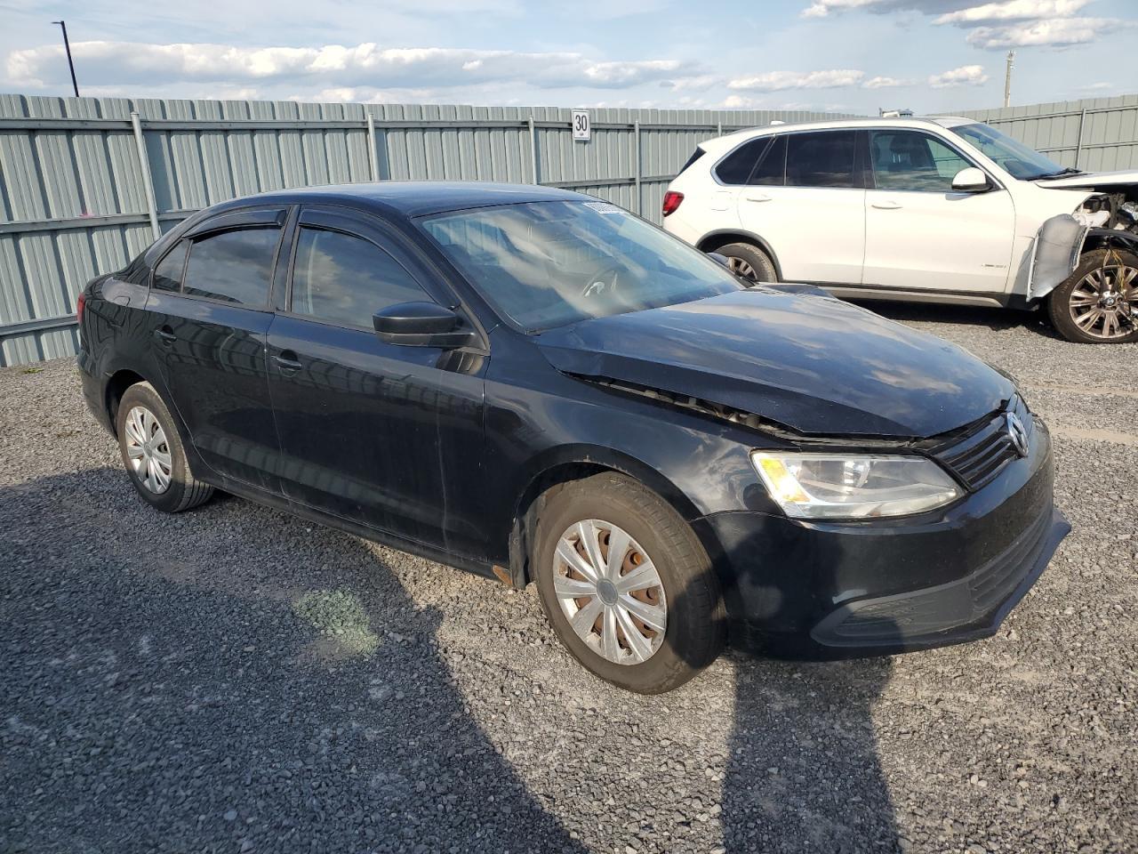 2013 Volkswagen Jetta - Image 4