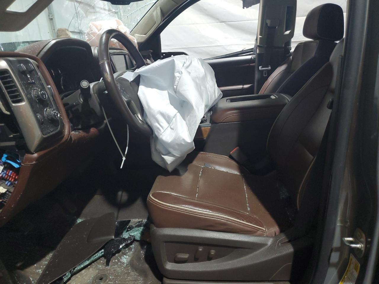 2017 Chevrolet Silverado K2500 High Country - Image 7