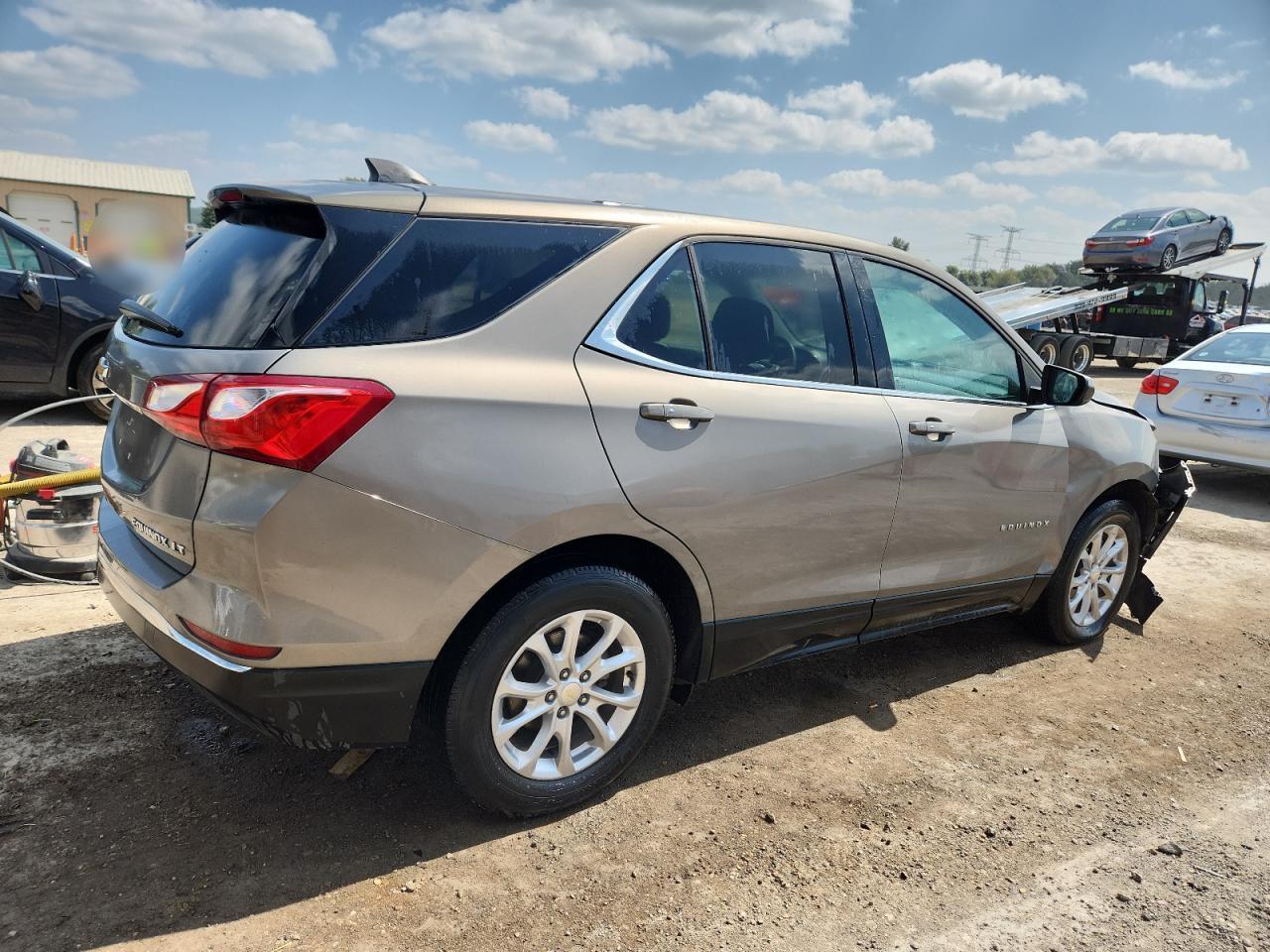 2018 Chevrolet Equinox Lt - Image 3