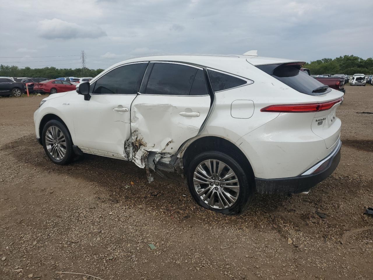 2021 Toyota Venza Le - Фото 2