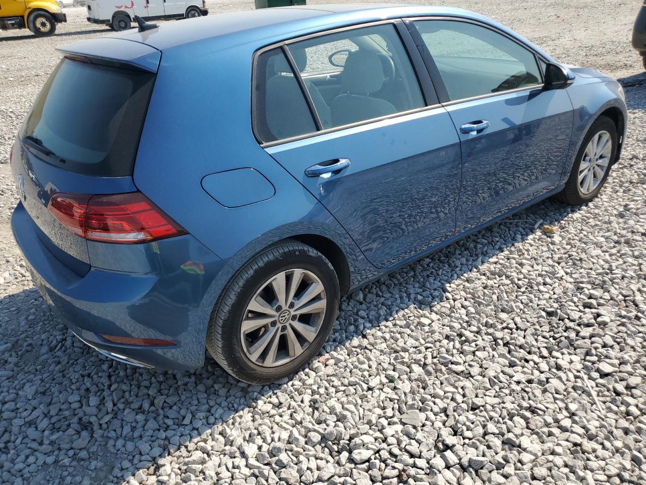 2021 Volkswagen Golf - Image 3