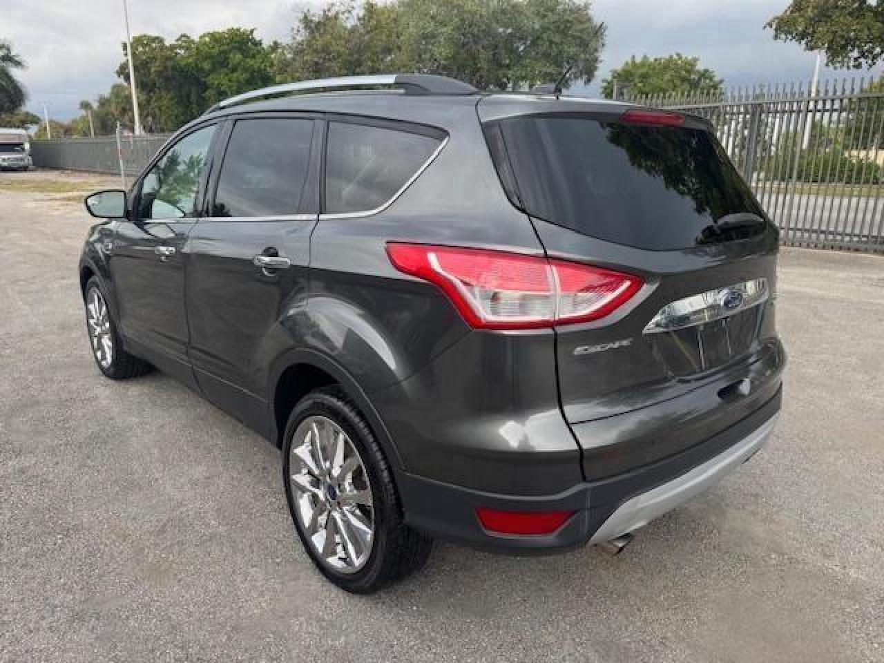 2016 Ford Escape Se - Фото 2