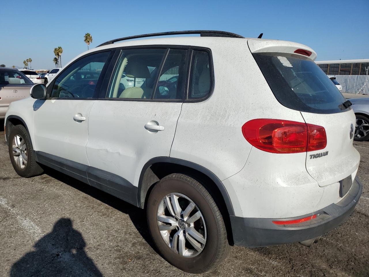 2016 Volkswagen Tiguan S - Image 2
