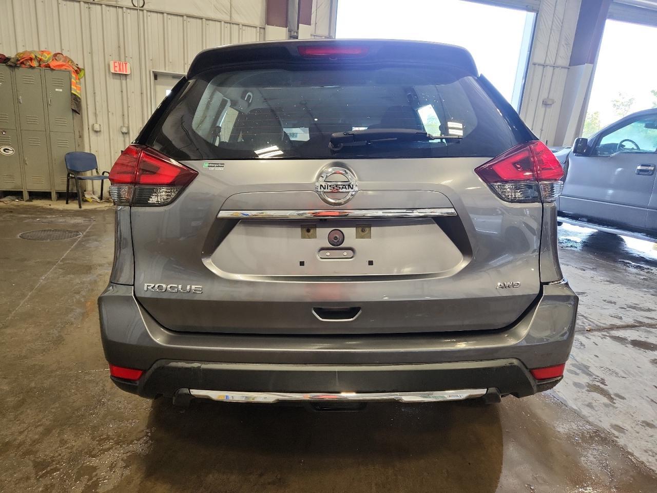 2017 Nissan Rogue S - Фото 6