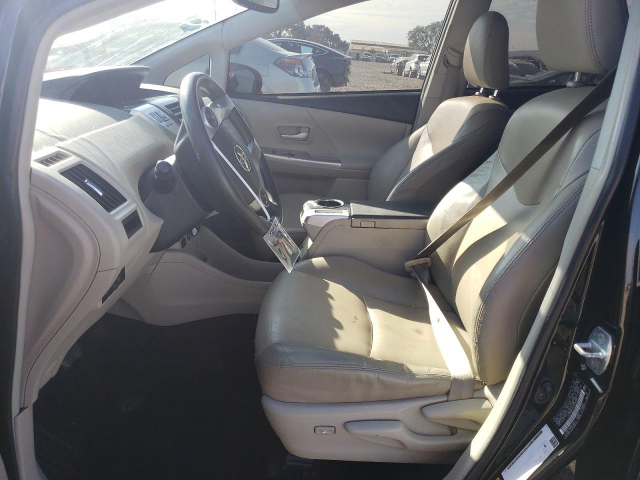 2012 Toyota Prius V - Image 7