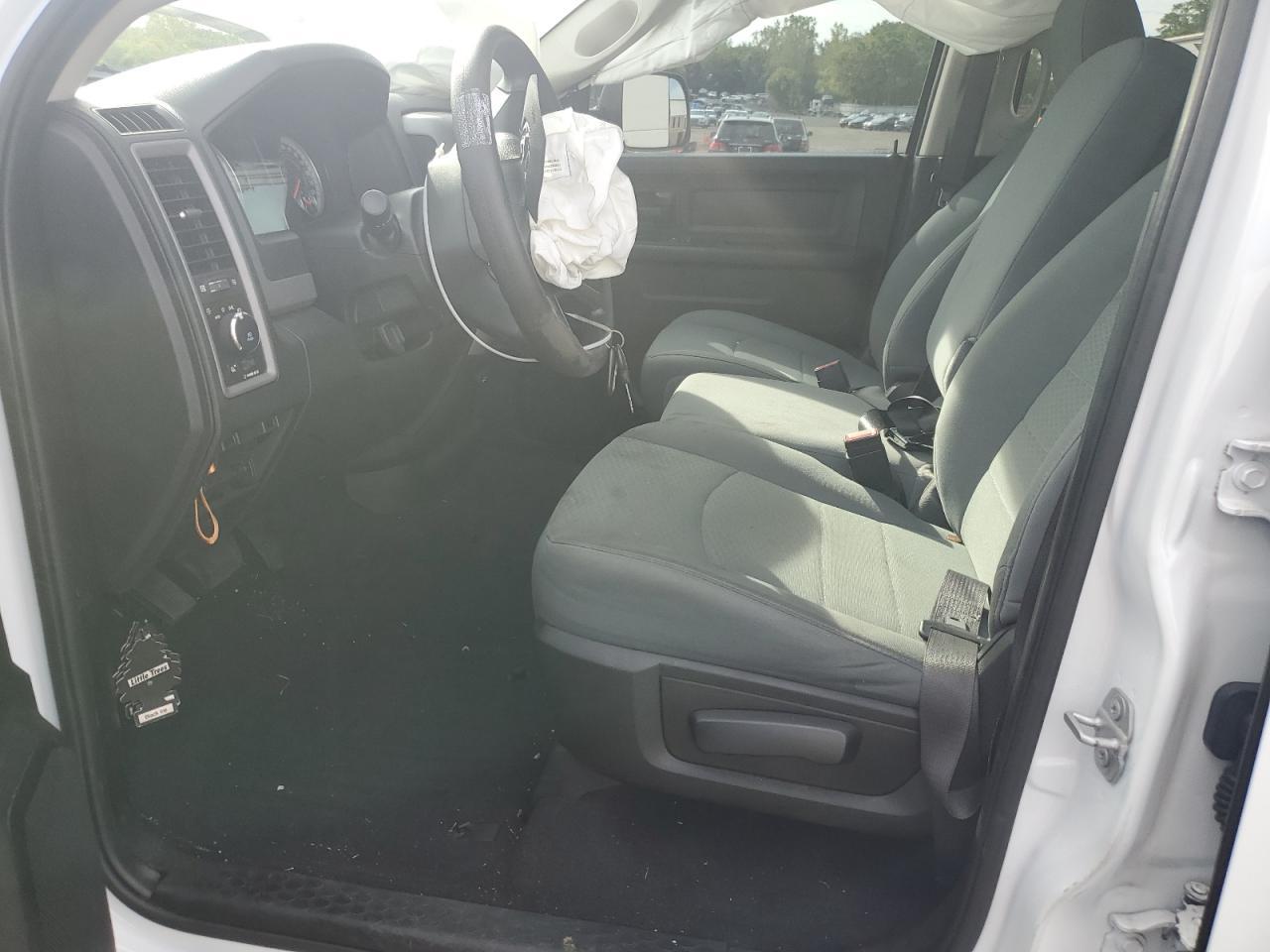 2020 Ram 1500 Classic Tradesman - Фото 7