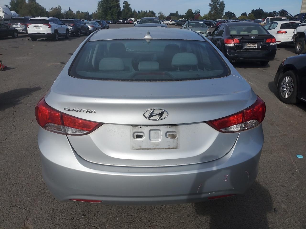 2013 Hyundai Elantra Gls - Image 6