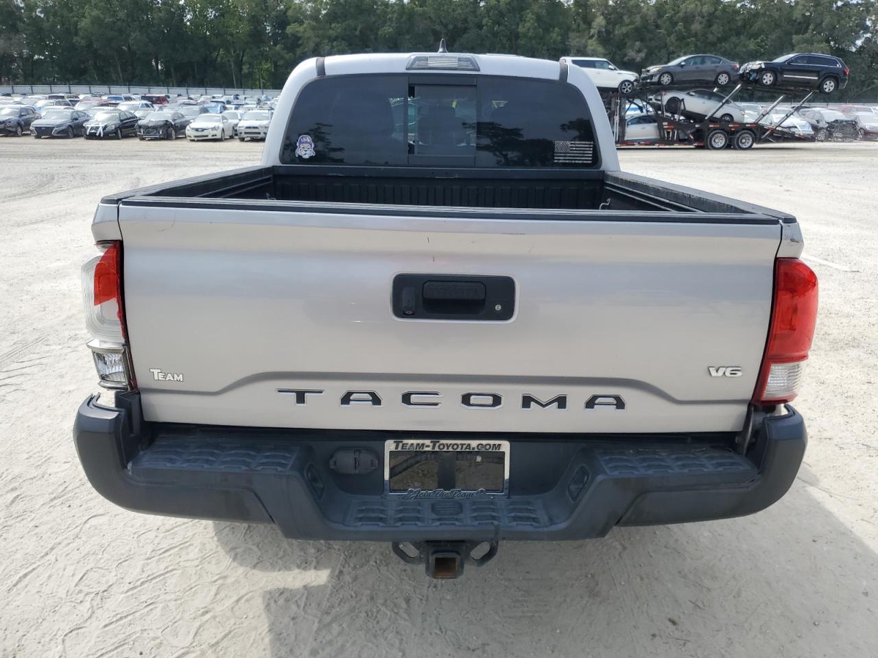 2017 Toyota Tacoma Double Cab - Фото 6