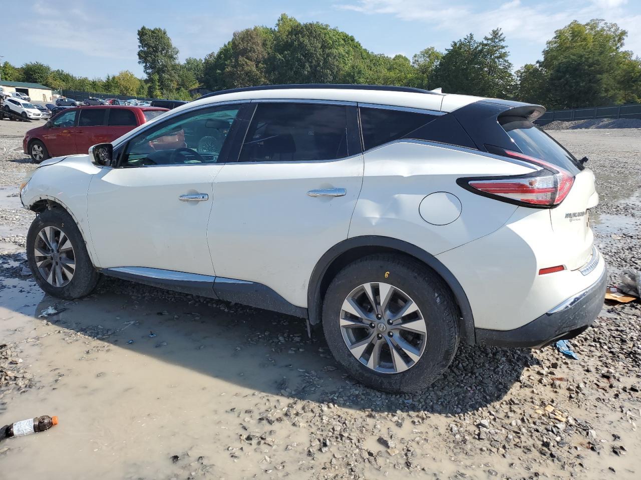 2016 Nissan Murano S - Image 2