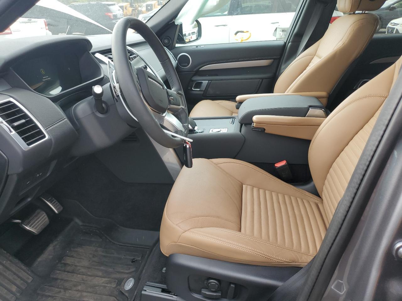 2024 Land Rover Discovery Dynamic Se - Image 7