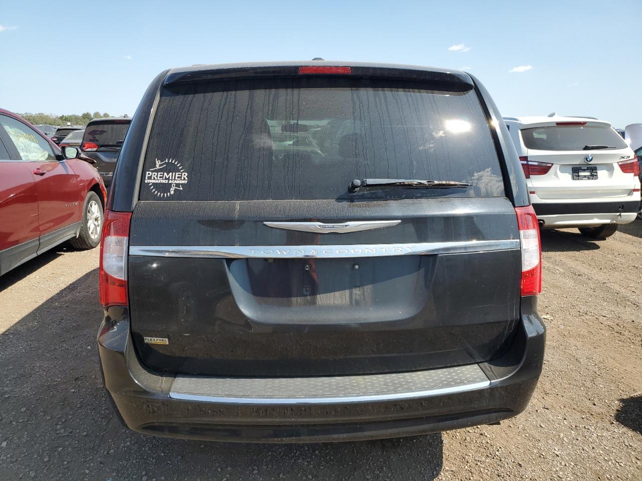 2013 Chrysler Town & Country Touring - Фото 6