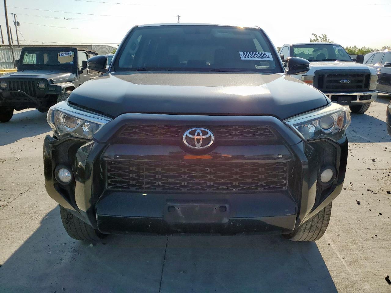 2016 Toyota 4Runner Sr5 - Image 5
