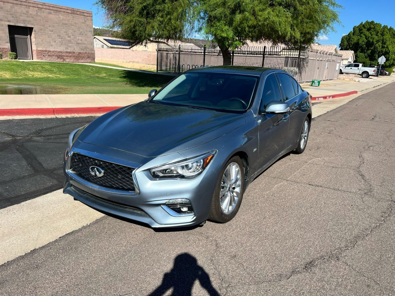 2018 Infiniti Q50 Luxe - Image 2