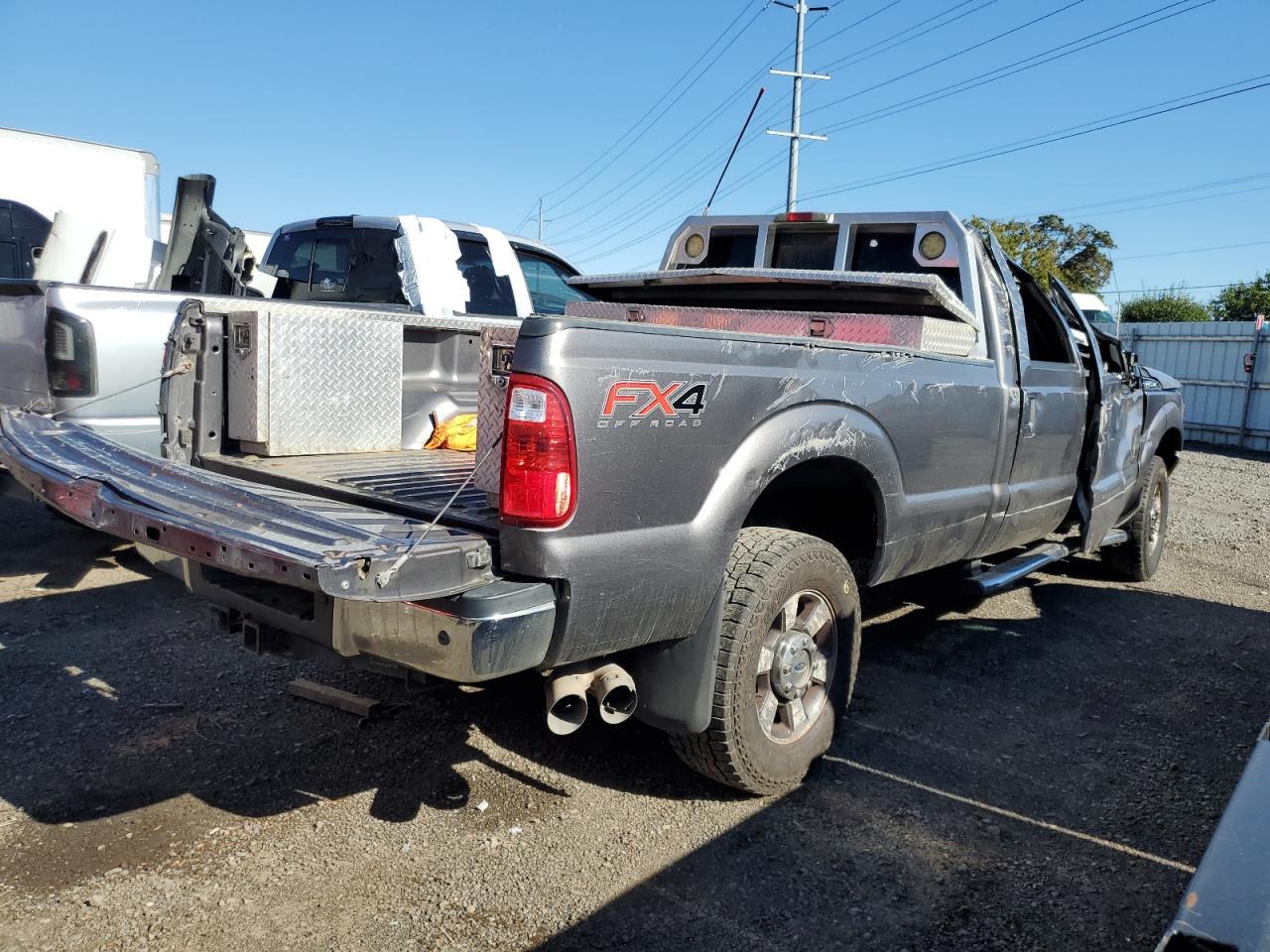 2014 Ford F350 Super Duty - Фото 3