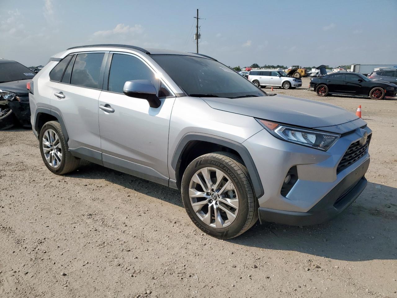 2021 Toyota Rav4 Xle Premium - Фото 4