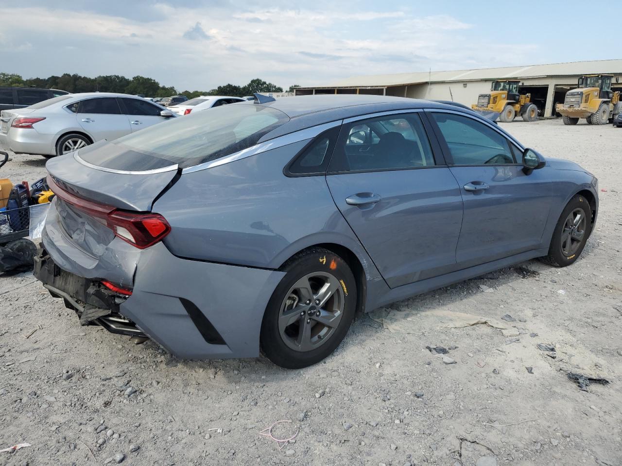 2022 Kia K5 Lxs - Image 3