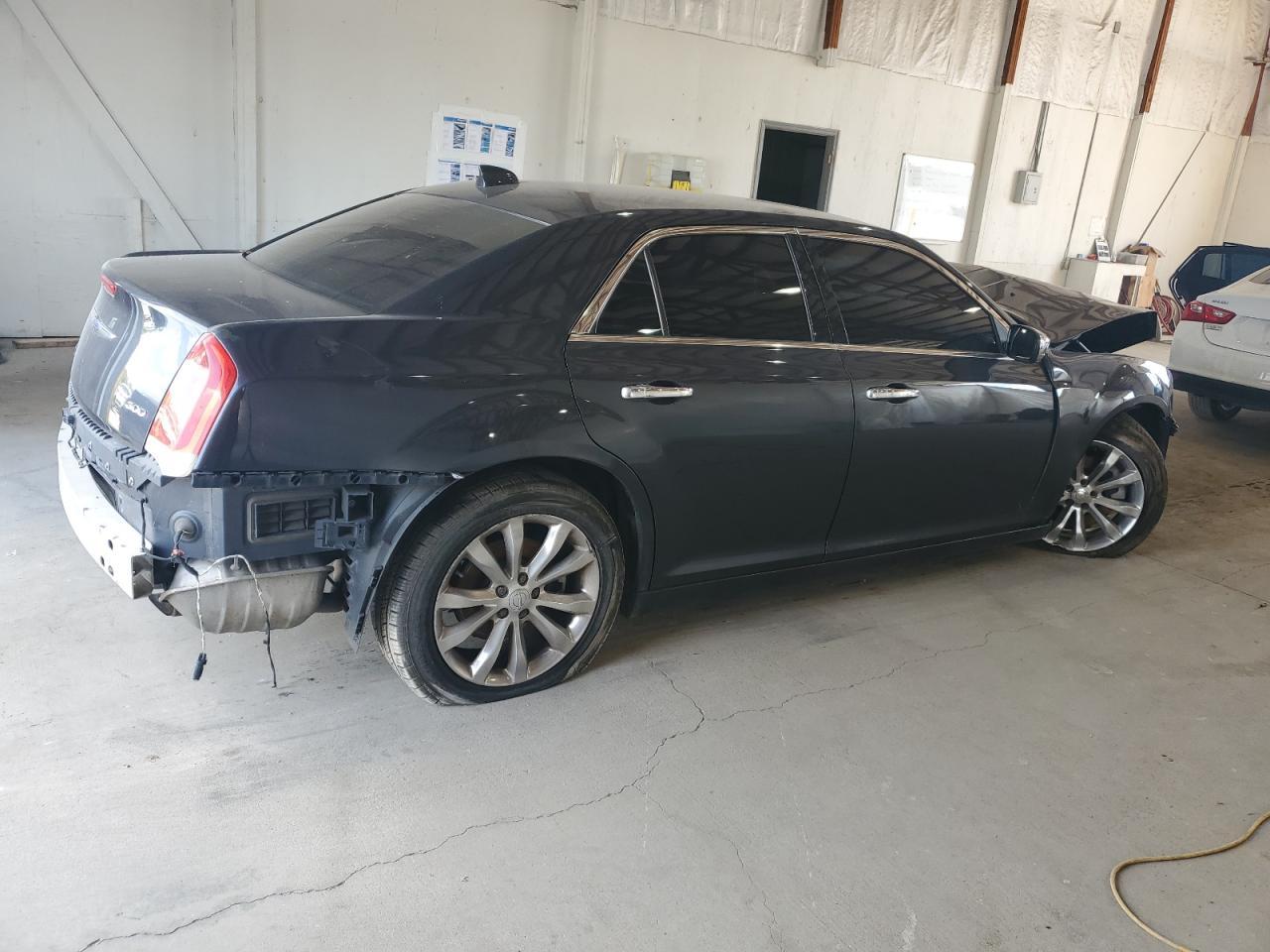 2019 Chrysler 300 Limited - Фото 3