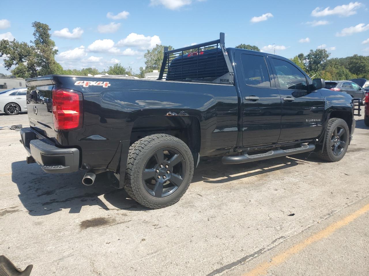 2016 Chevrolet Silverado K1500 - Фото 3
