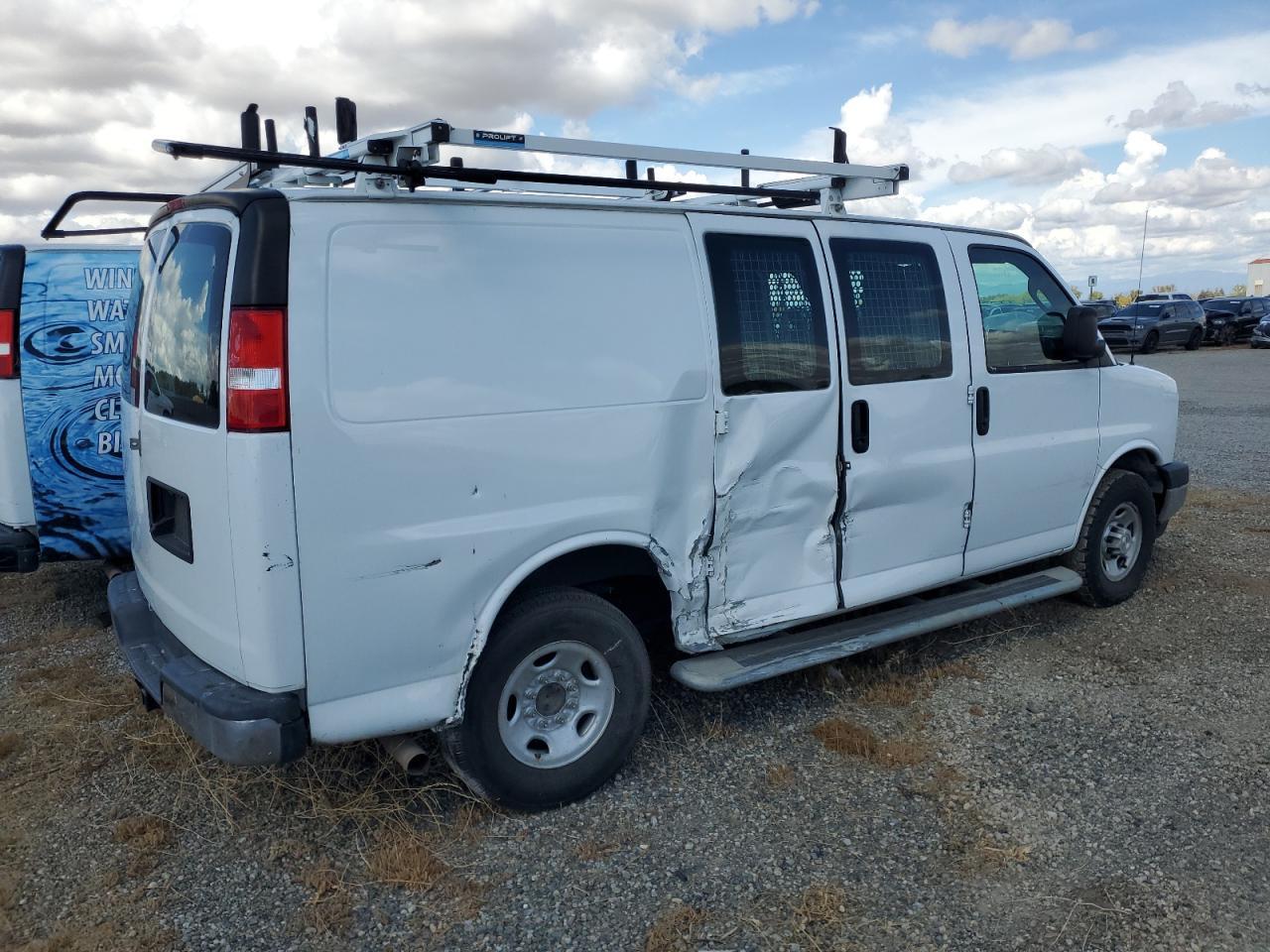 2021 Chevrolet Express G2500 - Фото 3