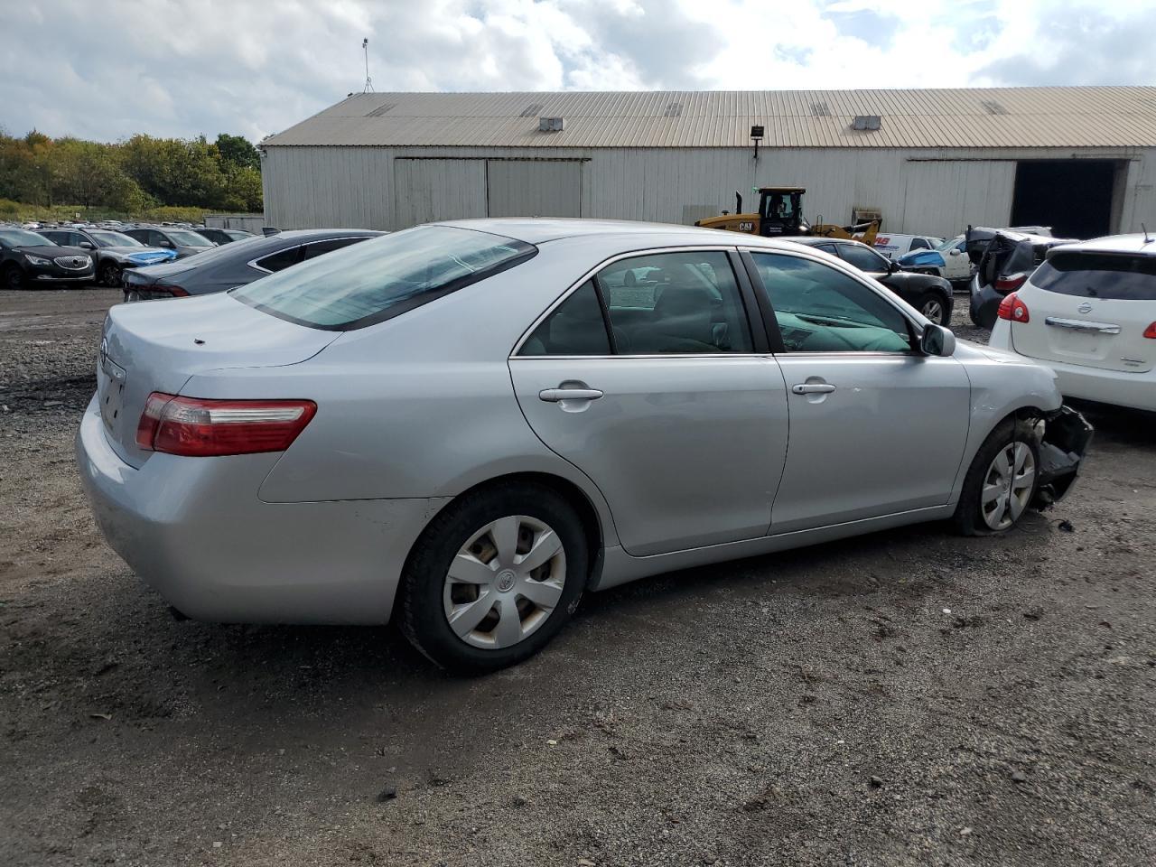 2009 Toyota Camry Base - Image 3
