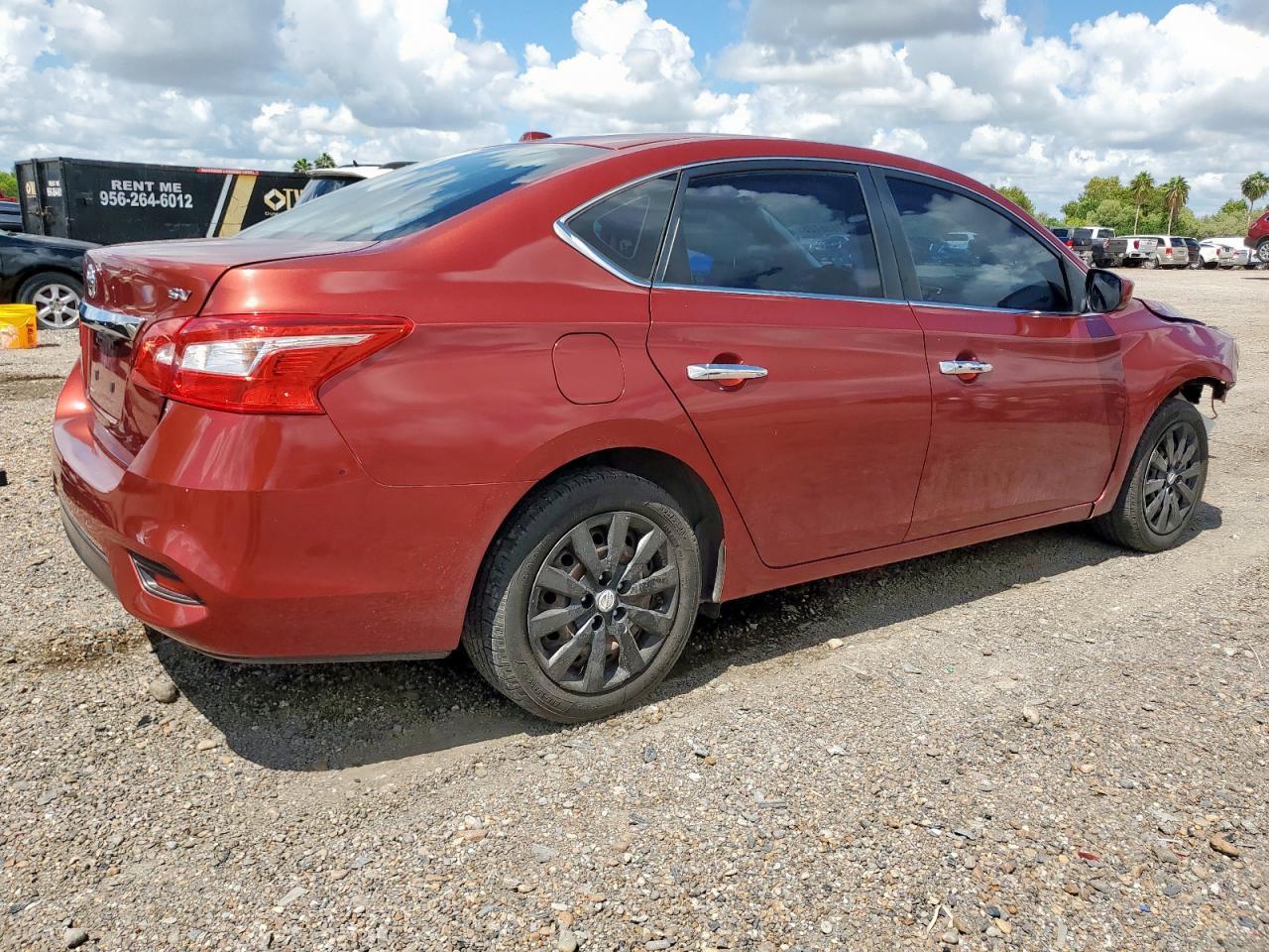2016 Nissan Sentra S - Фото 3
