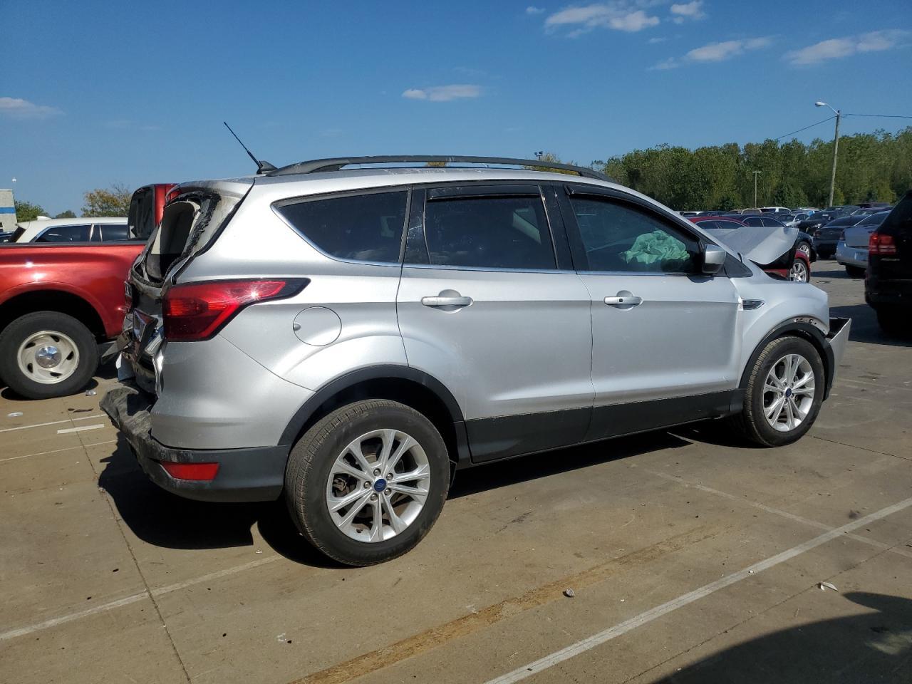 2019 Ford Escape Sel - Фото 3