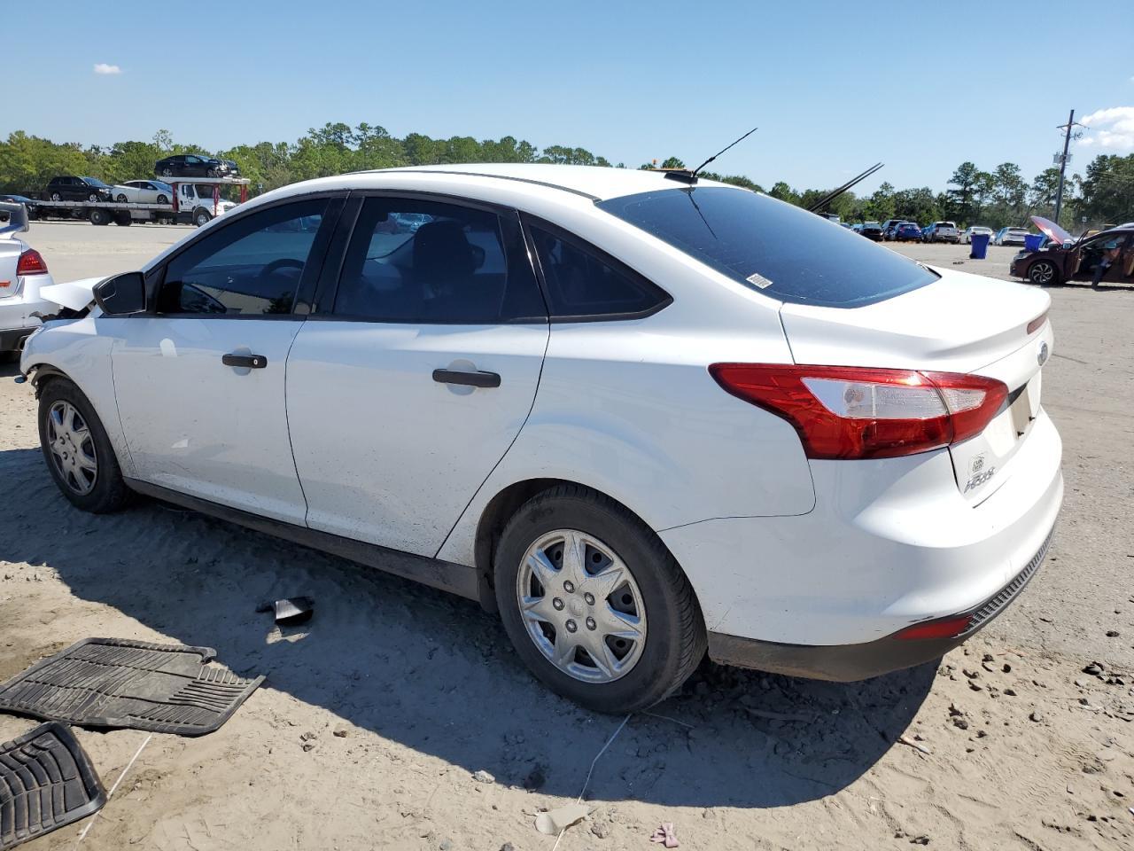 2012 Ford Focus S - Фото 2