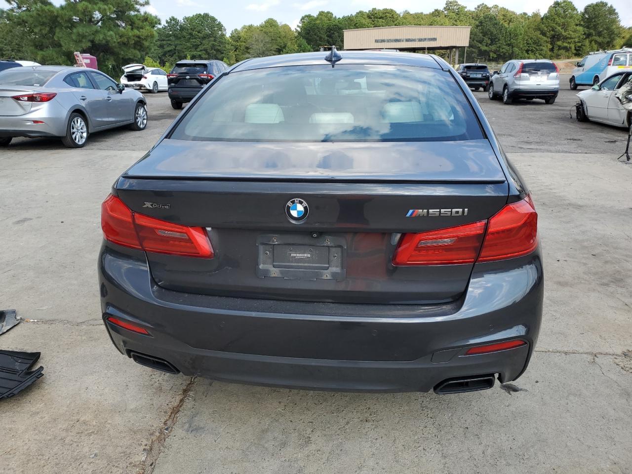 2018 BMW M550Xi - Image 6