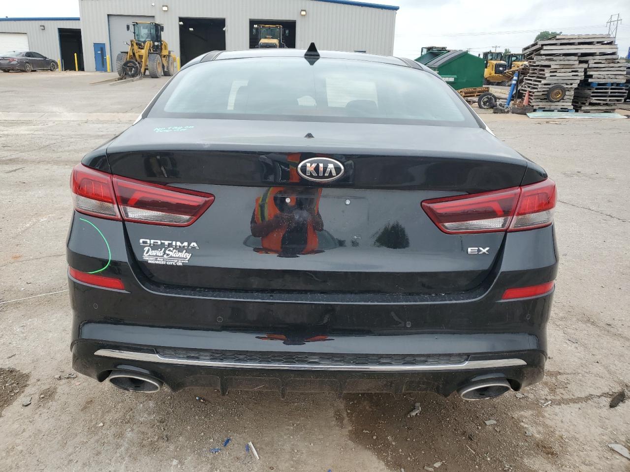 2020 Kia Optima Ex - Image 6