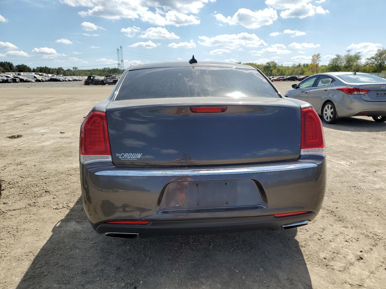 2015 Chrysler 300 Limited - Фото 6