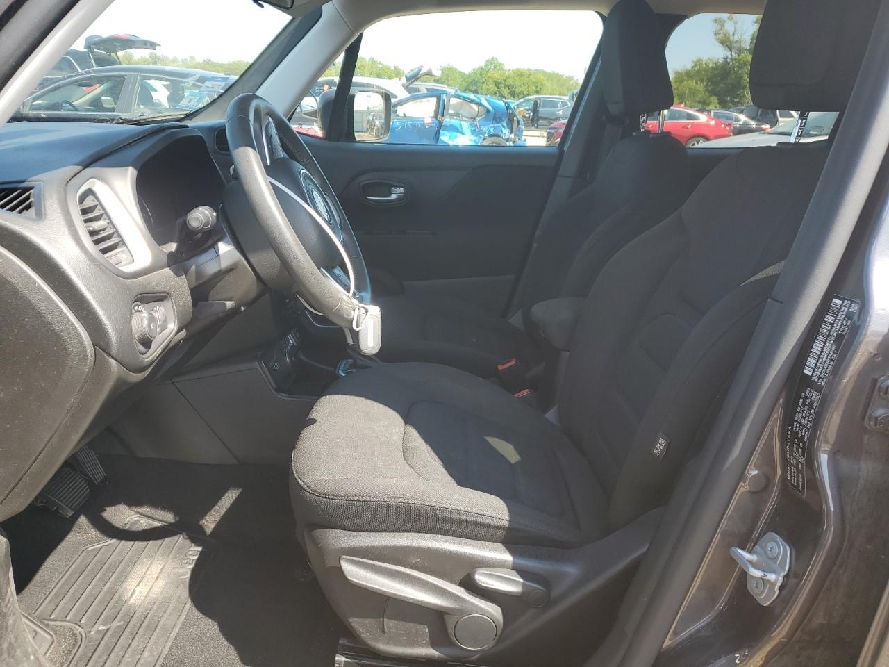 2019 Jeep Renegade Latitude - Image 7