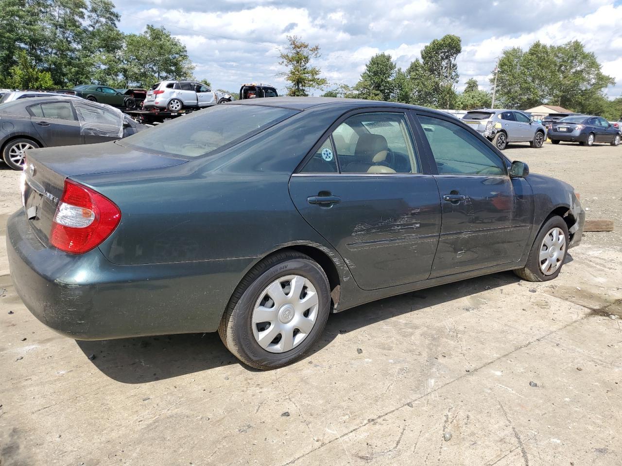 2002 Toyota Camry Le - Фото 3