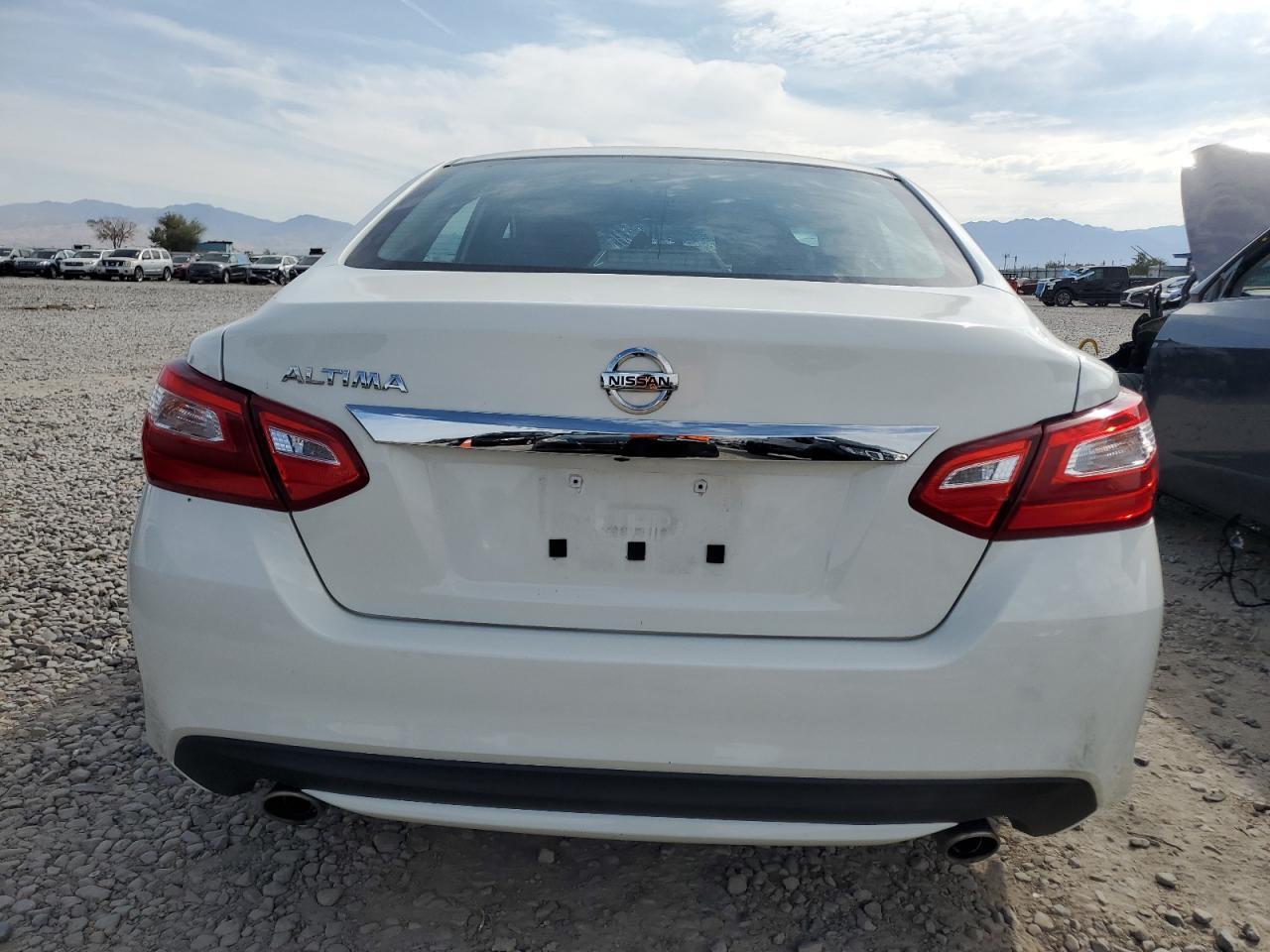 2017 Nissan Altima 2.5 - Фото 6