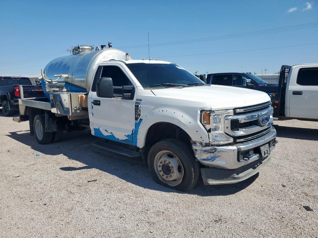 2021 Ford F550 Super Duty - Фото 4