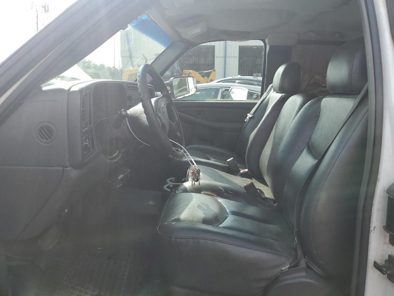 2003 Chevrolet Silverado C2500 Heavy Duty - Фото 7