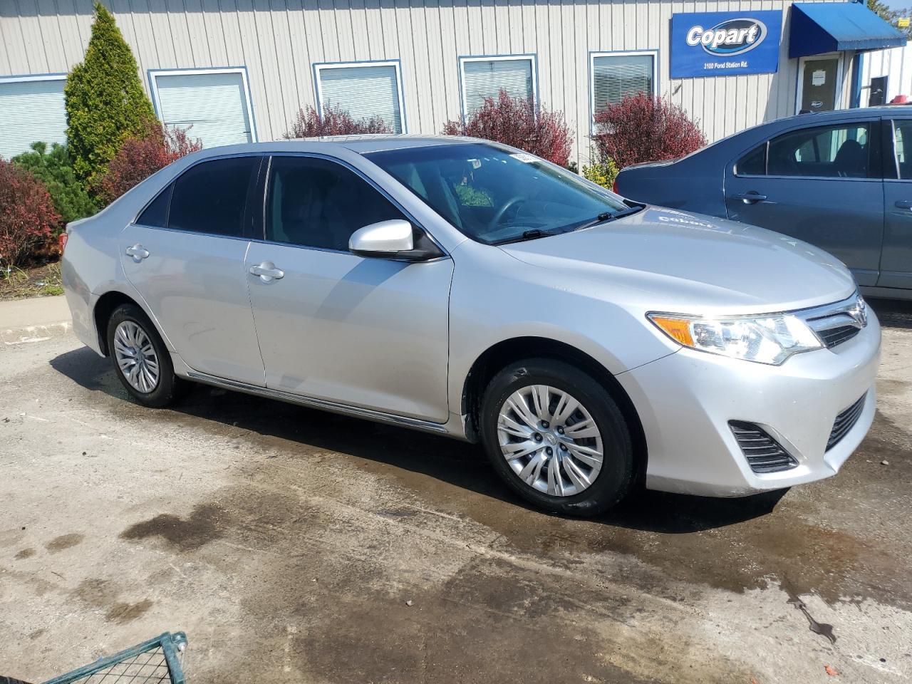 2012 Toyota Camry Base - Фото 4