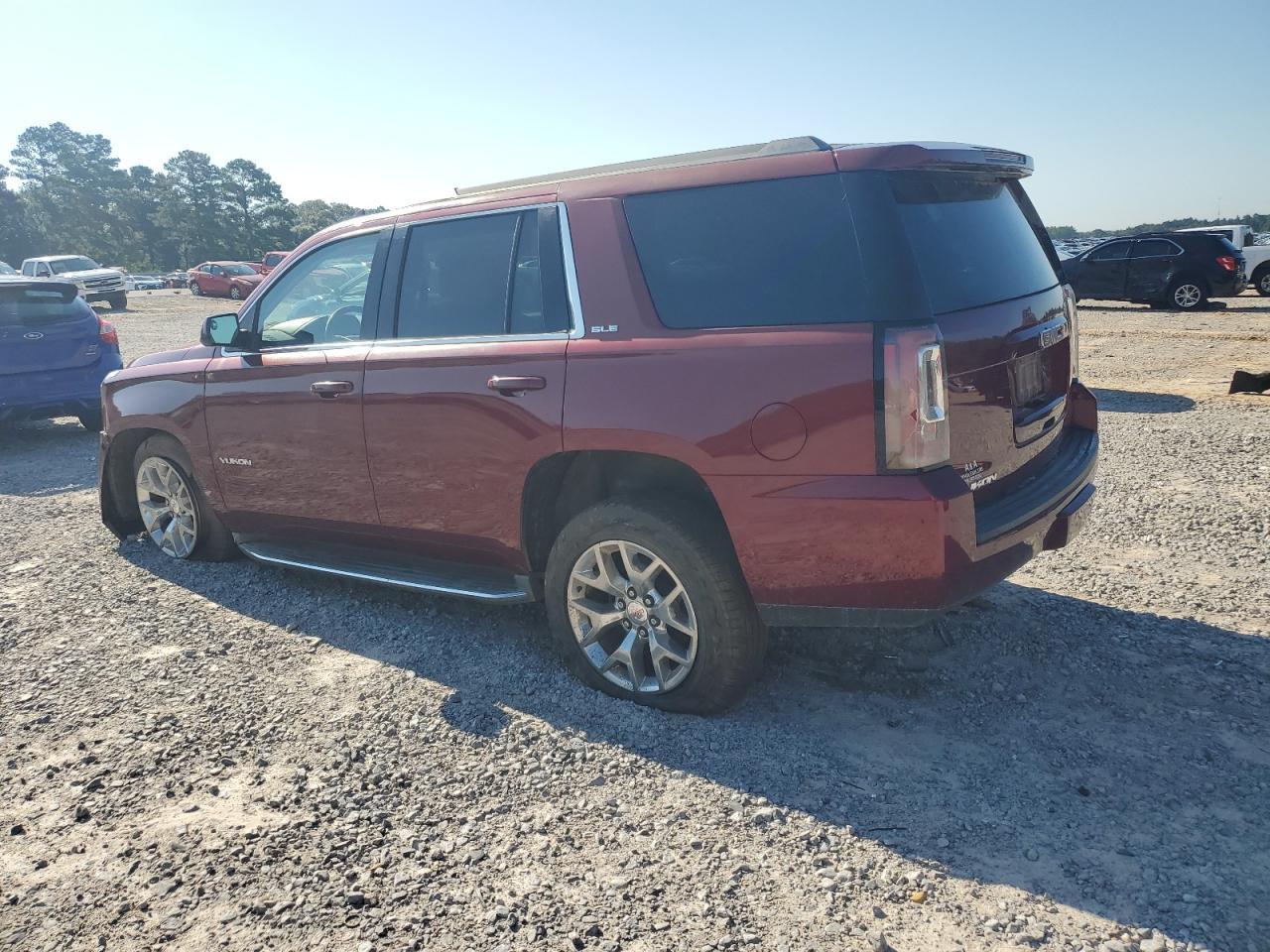 2016 GMC Yukon Sle - Фото 2