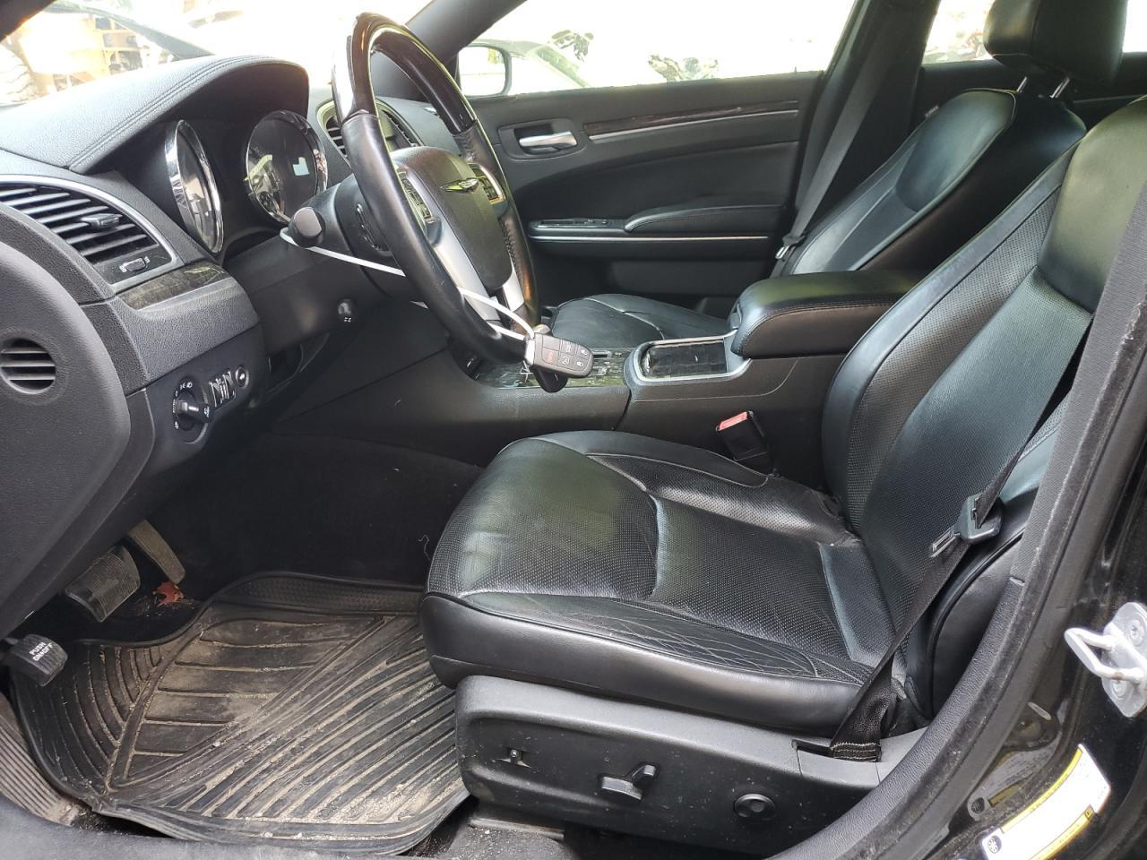 2013 Chrysler 300C - Фото 7