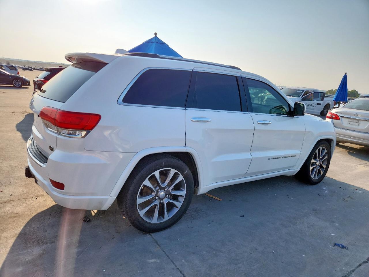 2018 Jeep Grand Cherokee Overland - Фото 3