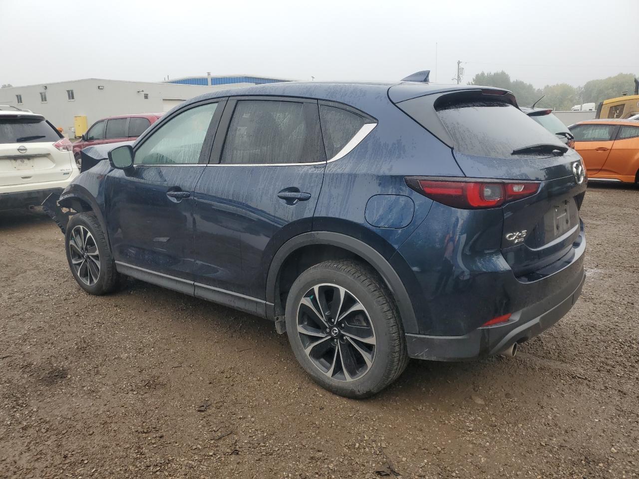 2022 Mazda Cx-5 Premium - Image 2