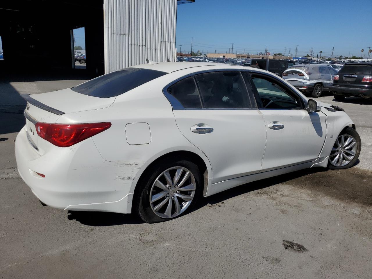 2015 Infiniti Q50 Base - Фото 3