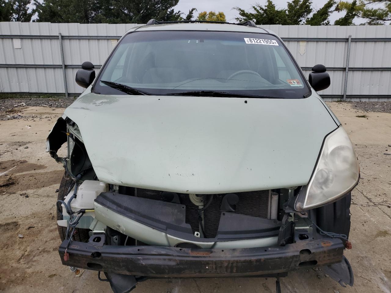 2009 Toyota Sienna Ce - Image 5